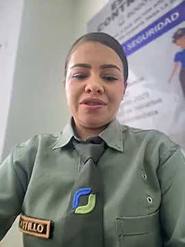 Snapshot of Ariana-07 chatting on December 14, 2025, 3:17 pm Ariana-07 online show from December 14, 2025, 3:17 pm