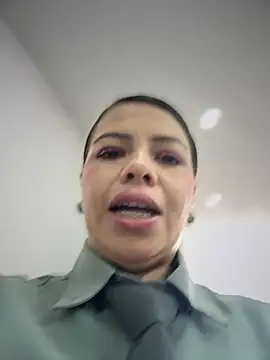 Snapshot of Ariana-07 chatting on December 16, 2025, 2:43 pm Ariana-07 online show from December 16, 2025, 2:43 pm