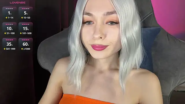 Ohmy Nora  online show from June 19, 2026, 4:40 am