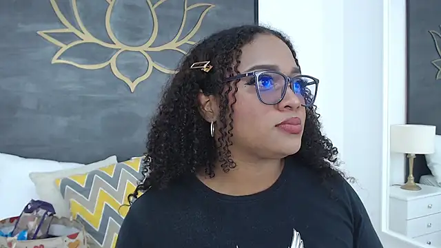 RoxieLewis online show from February 11, 2025, 9:03 pm