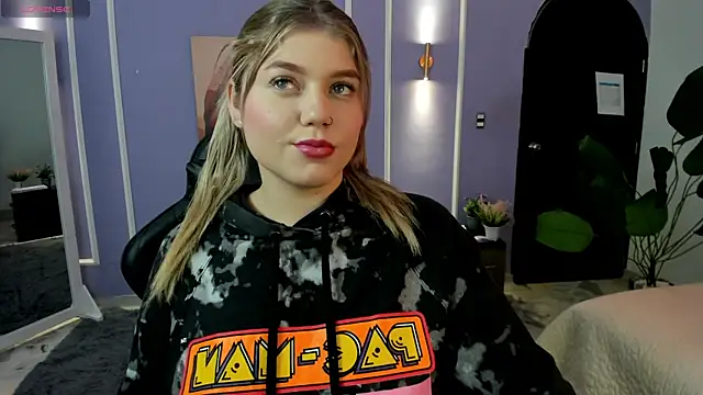 alaia greyy online show from November 22, 2025, 12:59 pm