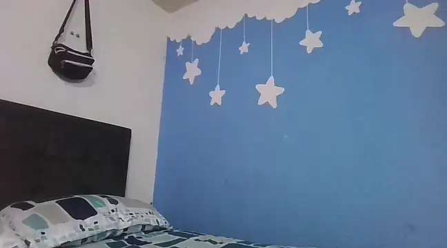 Isabella boom online show from February 20, 2025, 5:20 pm