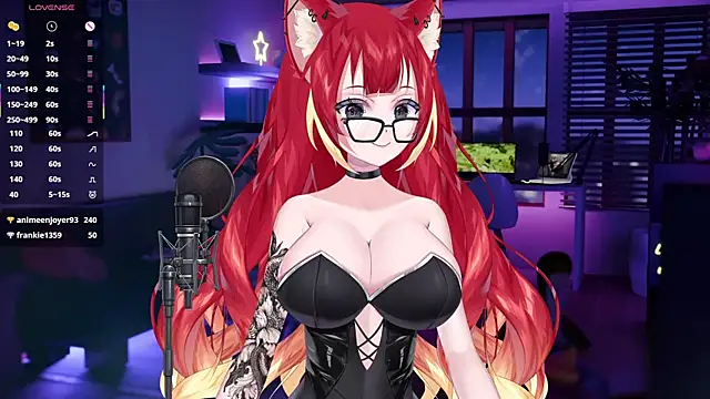 Snapshot of LewdKira_VT chatting on February 6, 2025, 9:32 am LewdKira VT online show from February 6, 2025, 9:32 am