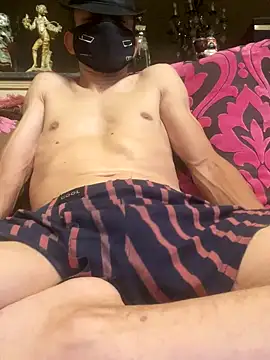 aebaleek2505 online show from September 12, 2025, 7:57 pm