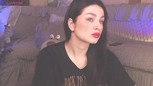 BritneyBarker online show from March 19, 2025, 2:05 am