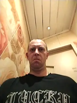 MaxDevilWhite online show from September 13, 2025, 6:13 am