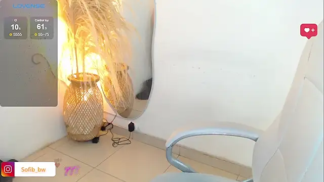 Snapshot of Sofi_BBW chatting on March 2, 2026, 12:45 pm Sofi BBW online show from March 2, 2026, 12:45 pm