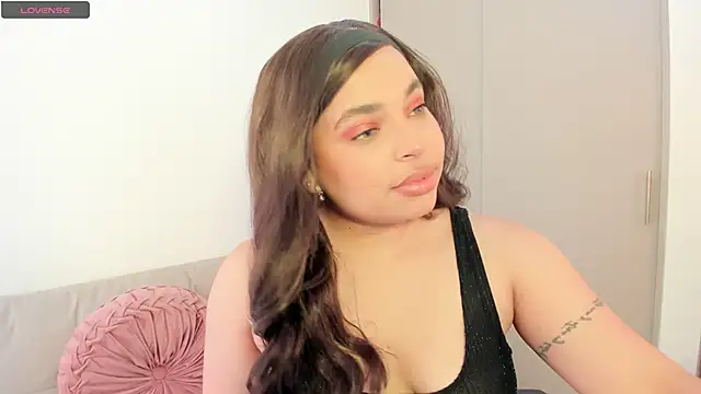 Snapshot of RachelRusso chatting on October 12, 2025, 7:48 pm RachelRusso online show from October 12, 2025, 7:48 pm