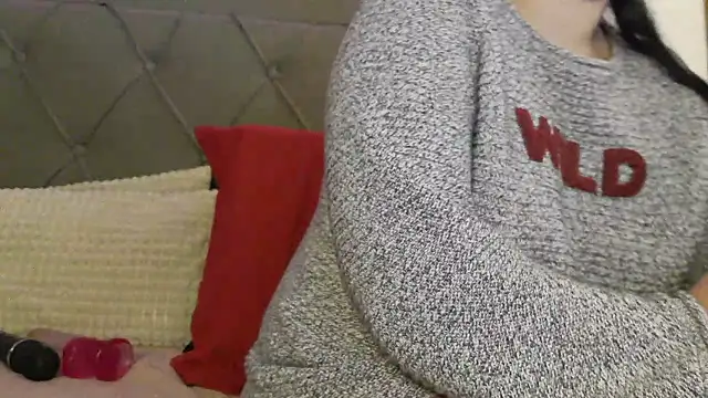 bunnyfox420 online show from January 12, 2026, 5:20 pm