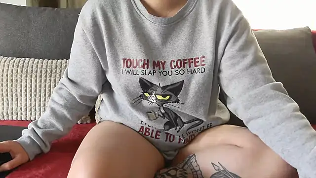 Snapshot of bunnyfox420 chatting on May 9, 2026, 2:42 pm bunnyfox420 online show from May 9, 2026, 2:42 pm