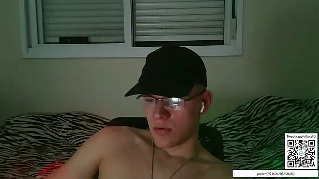 vitorsafado19 online show from October 26, 2025, 3:07 am