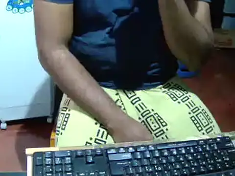 lolboy1234Z online show from November 10, 2025, 11:32 pm