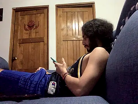 Nooneisthis online show from October 5, 2025, 2:13 am