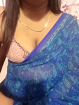 Snapshot of Vedha_Vedhika chatting on October 9, 2025, 4:51 pm Vedha Vedhika online show from October 9, 2025, 4:51 pm