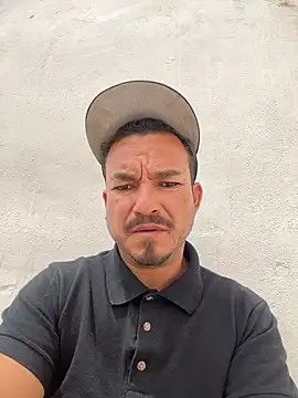 paullliliu online show from April 26, 2026, 8:06 pm