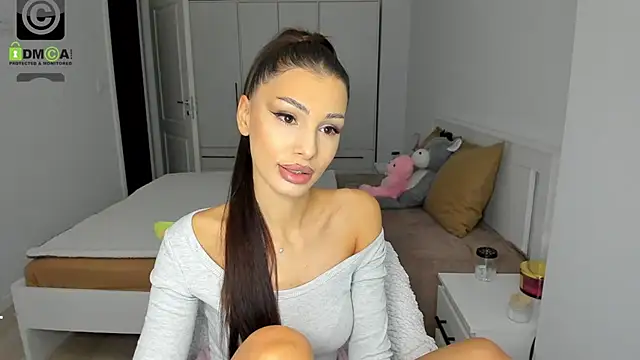 HelenShawn online show from October 29, 2025, 10:31 pm