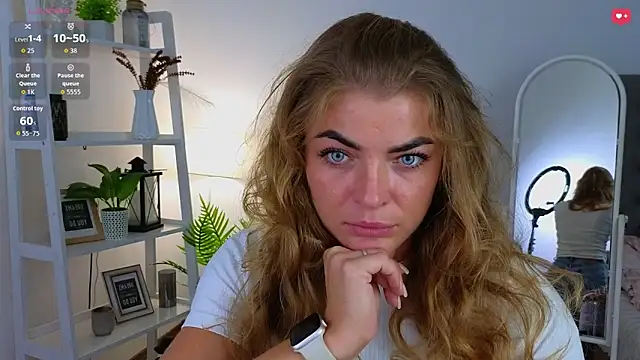 Donna Sun online show from September 14, 2025, 4:24 am