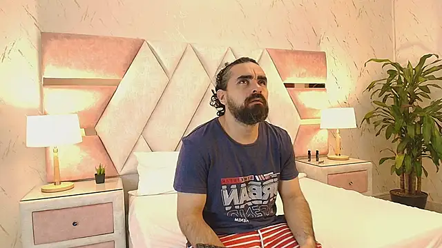 Snapshot of anastasia_marco chatting on March 12, 2025, 12:36 pm anastasia marco online show from March 12, 2025, 12:36 pm