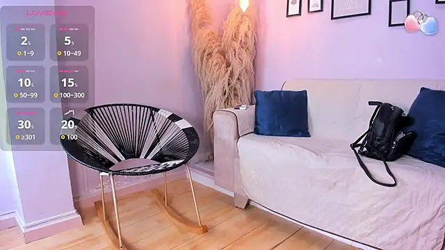 alana rossetti online show from December 17, 2025, 12:43 pm