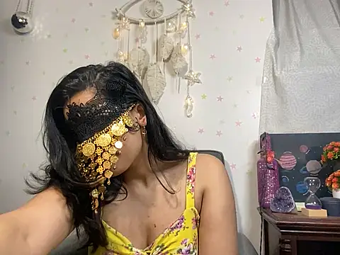 Snapshot of desiiiinigal chatting on February 20, 2026, 7:05 pm desiiiinigal online show from February 20, 2026, 7:05 pm