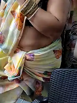 Snapshot of laxmitelugu78 chatting on March 12, 2025, 5:24 am laxmitelugu78 online show from March 12, 2025, 5:24 am