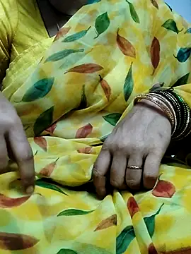 Snapshot of laxmitelugu78 chatting on March 12, 2025, 7:14 pm laxmitelugu78 online show from March 12, 2025, 7:14 pm