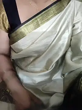 Snapshot of laxmitelugu78 chatting on September 28, 2025, 2:57 pm laxmitelugu78 online show from September 28, 2025, 2:57 pm