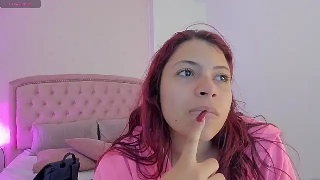 Kendall  Fox online show from February 5, 2026, 6:09 am