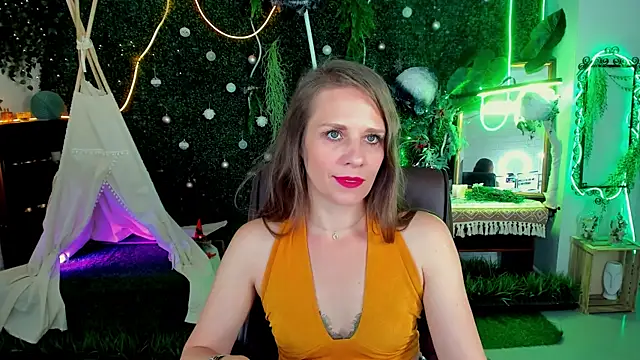 Snapshot of EmiliaBedy chatting on May 27, 2026, 9:16 am EmiliaBedy online show from May 27, 2026, 9:16 am