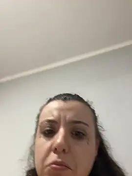 bunnythetailor online show from February 25, 2026, 4:29 pm