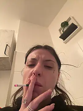 bunnythetailor online show from February 16, 2025, 11:39 pm