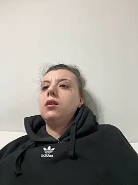 bunnythetailor online show from February 16, 2026, 11:24 pm