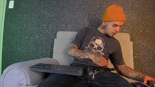 Snapshot of kaletattoo chatting on March 7, 2025, 3:19 am kaletattoo online show from March 7, 2025, 3:19 am