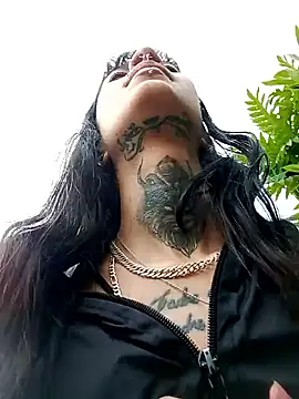 esmeralda06 online show from October 31, 2025, 2:02 pm