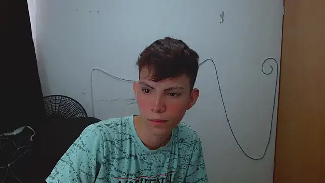 Alexxx lov online show from March 25, 2026, 12:37 pm