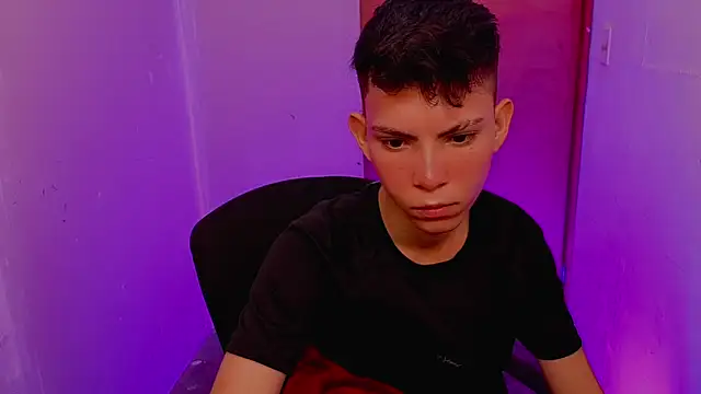 Alexxx lov online show from February 17, 2026, 12:35 pm