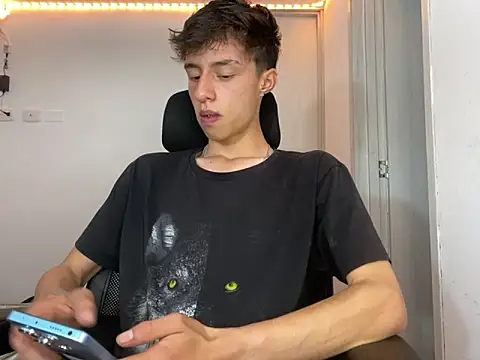 Juanmres online show from October 2, 2025, 1:09 am