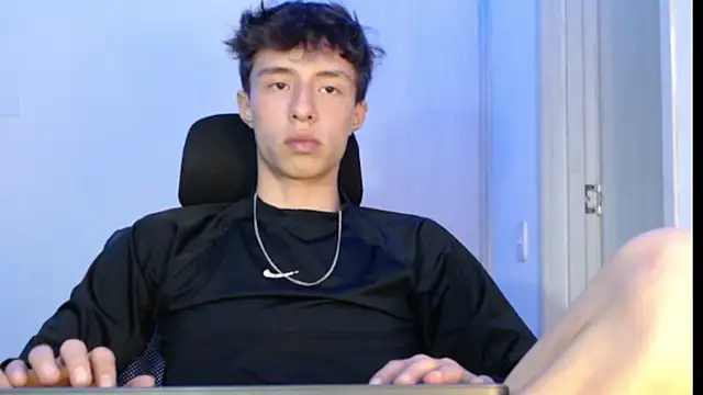 Juanmres online show from October 18, 2025, 2:57 am