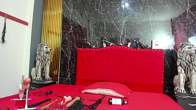  nicolesweet online show from October 5, 2025, 7:48 pm