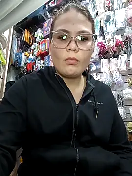 Vale Saenzz online show from September 23, 2025, 9:55 pm