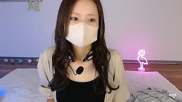 hinano JP online show from September 16, 2025, 1:28 am