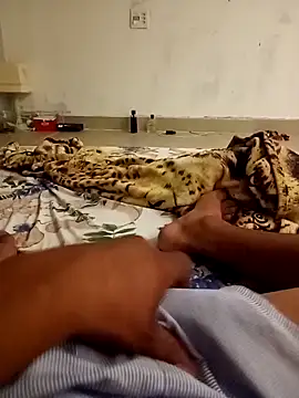 Snapshot of Moreno-32- chatting on February 26, 2026, 2:33 am Moreno-32- online show from February 26, 2026, 2:33 am