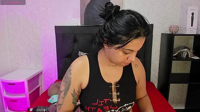 Snapshot of Emily_rivera78 chatting on February 3, 2026, 4:01 pm Emily rivera78 online show from February 3, 2026, 4:01 pm