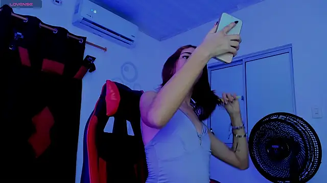 Nicol TransGirl online show from October 7, 2025, 4:13 am