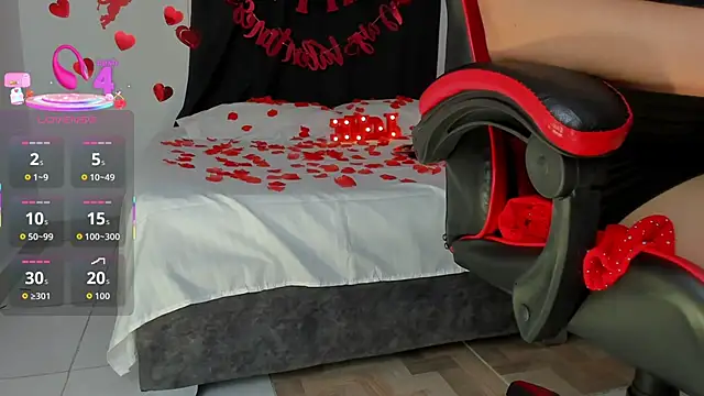 Nicol TransGirl online show from February 12, 2026, 2:55 am