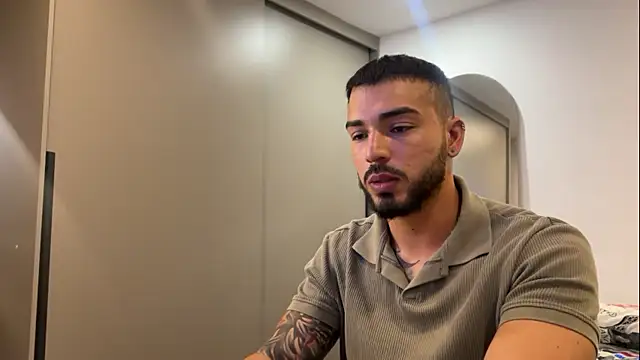 lorenzo blanc online show from February 5, 2025, 1:26 am