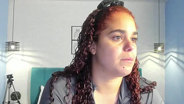 Snapshot of ninna_curly chatting on February 23, 2026, 3:30 am ninna curly online show from February 23, 2026, 3:30 am