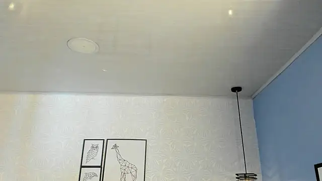 ninna curly online show from March 13, 2026, 9:42 pm