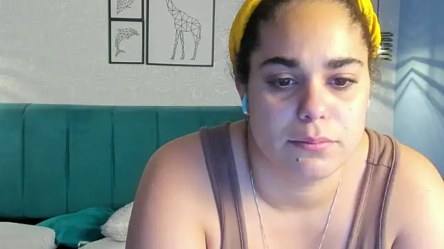 Snapshot of ninna_curly chatting on February 17, 2026, 3:26 am ninna curly online show from February 17, 2026, 3:26 am