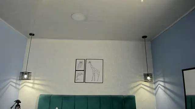 Snapshot of ninna_curly chatting on February 19, 2026, 1:35 am ninna curly online show from February 19, 2026, 1:35 am